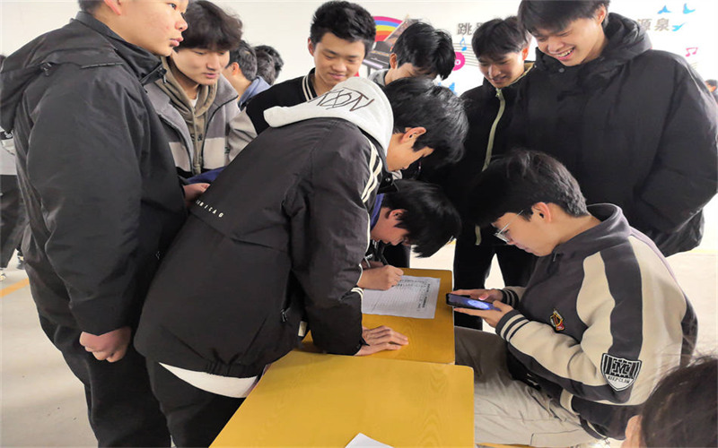 吉安市理工技工學(xué)校團委社團招新活動圓滿落